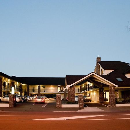 Aotea Motor Lodge Уонгануи Экстерьер фото The River Lee Hotel