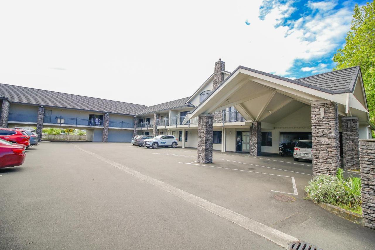 Aotea Motor Lodge Уонгануи Экстерьер фото The hotel in 2019
